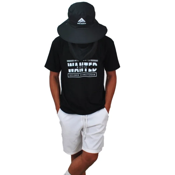 black wide-brim sun hat - wanted T-shirt