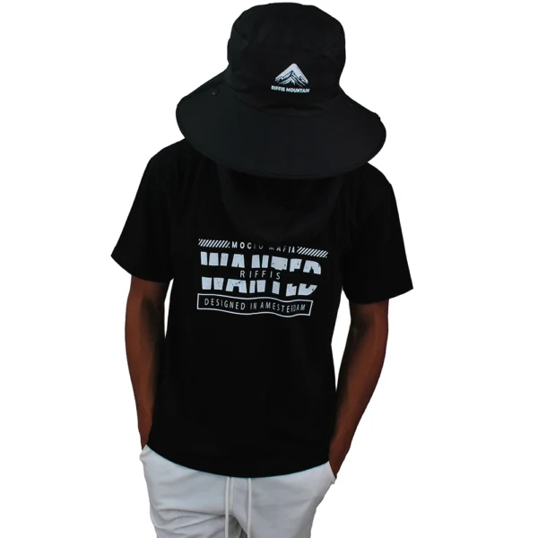 black wide-brim sun hat - wanted T-shirt